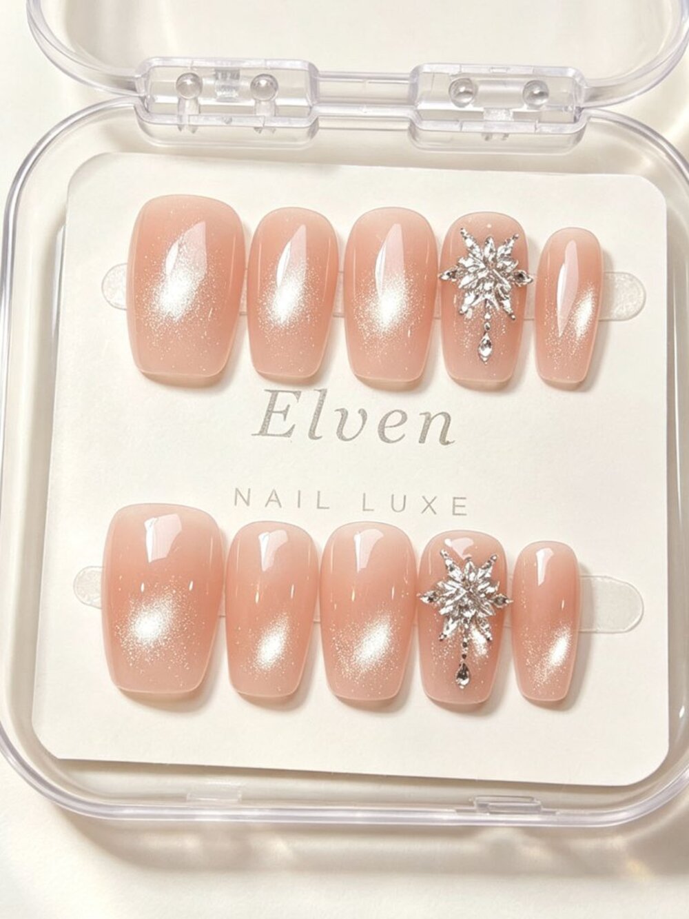 Christmas Nude Cat Eye Short Square Press On Nails with 3D Snowflake Rhinestone